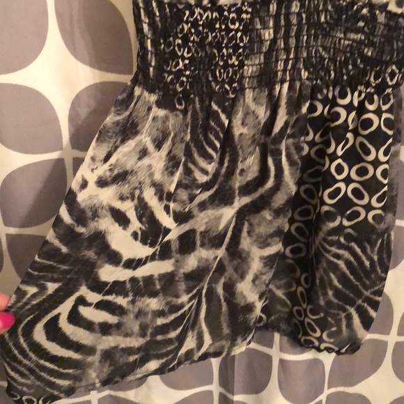 Upstyle Made in Los Angeles dressy tank top - Picture 3 of 5